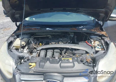 2013 Ford Focus Se z USA, uszkodzony, nr VIN 1FADP3F27DL240681